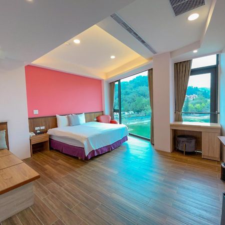 Zhaohong Homestay Yuchi Exterior photo