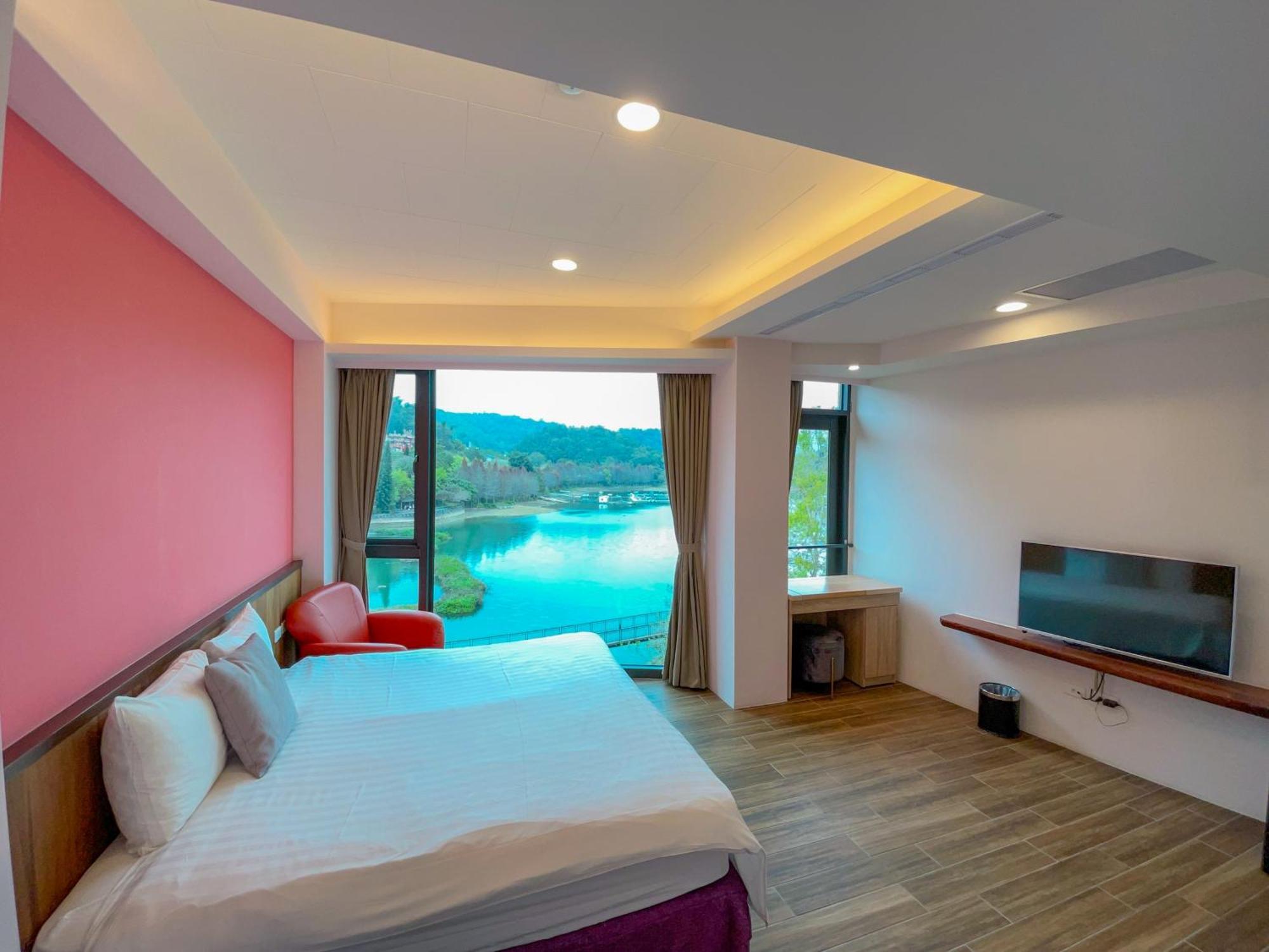 Zhaohong Homestay Yuchi Exterior photo