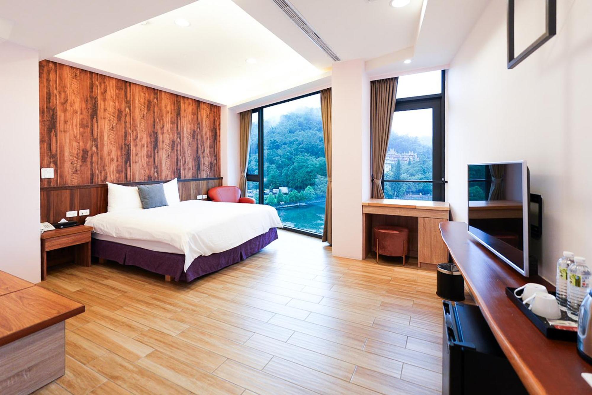 Zhaohong Homestay Yuchi Exterior photo