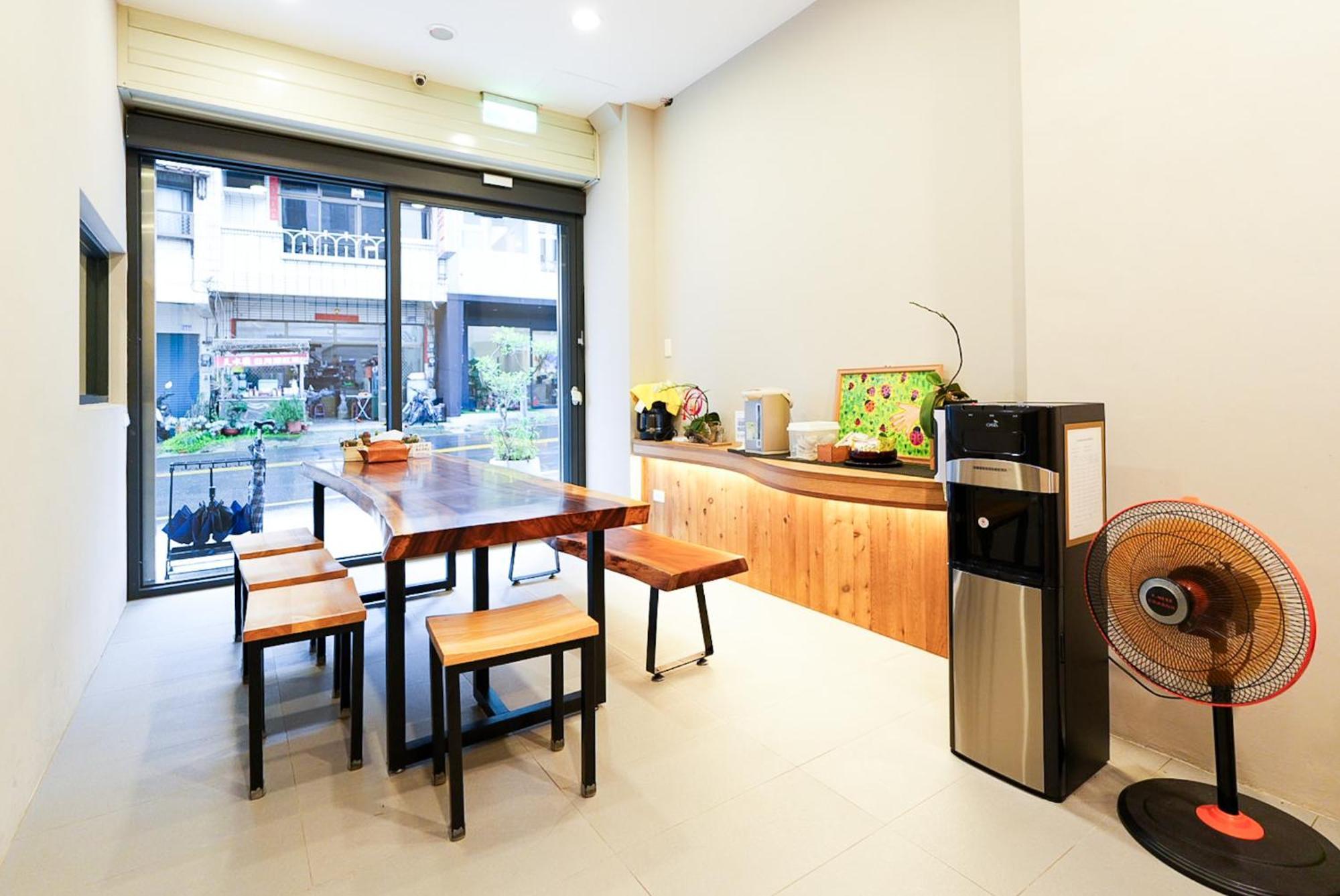 Zhaohong Homestay Yuchi Exterior photo