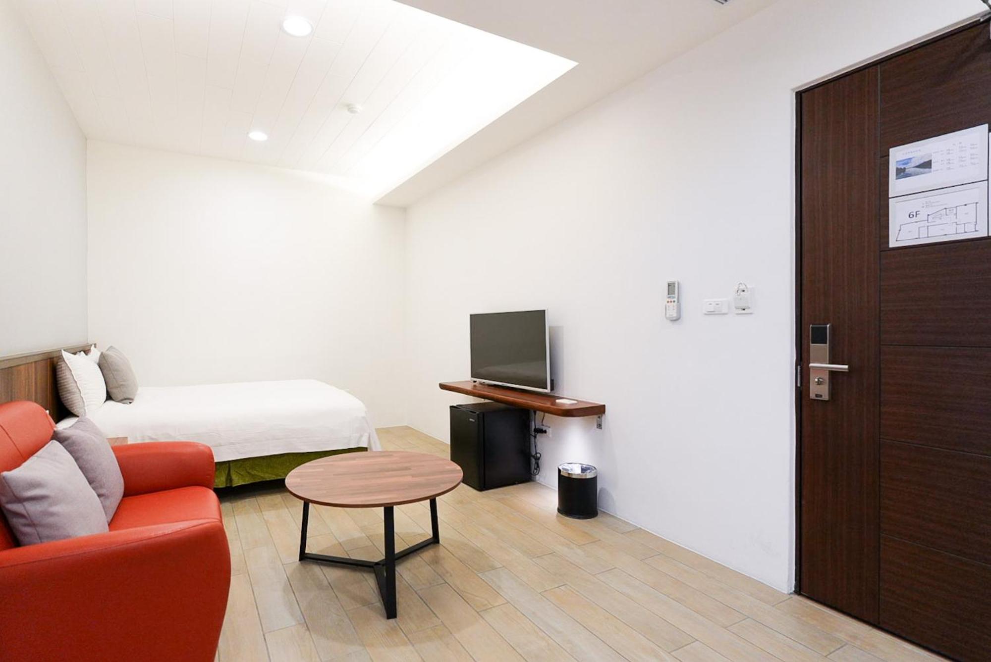 Zhaohong Homestay Yuchi Exterior photo