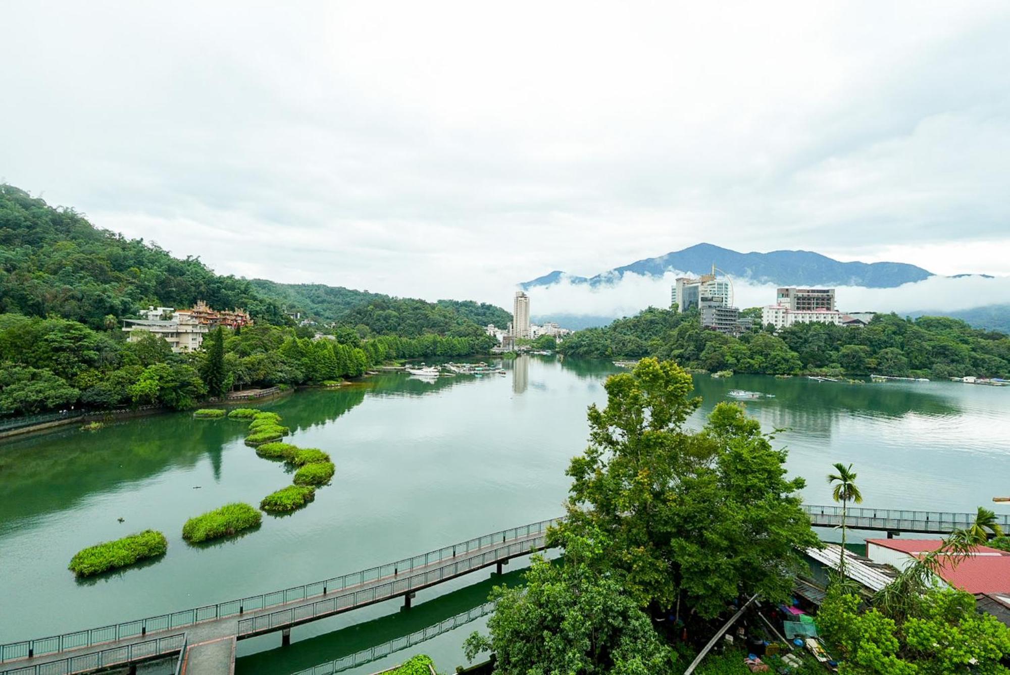 Zhaohong Homestay Yuchi Exterior photo